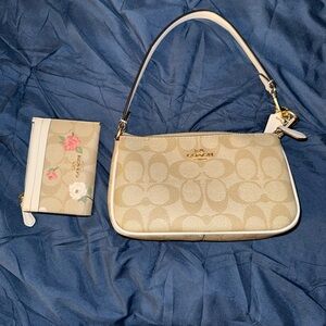 Nolita 19 In Signature Canvas